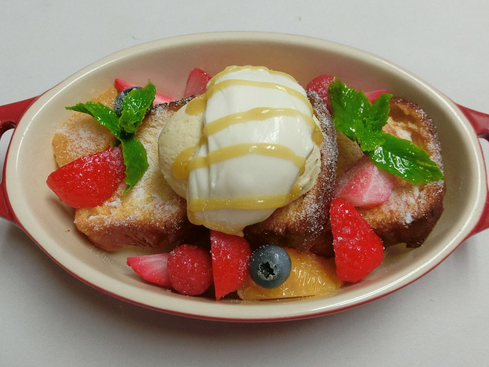 トーストとフルーツ