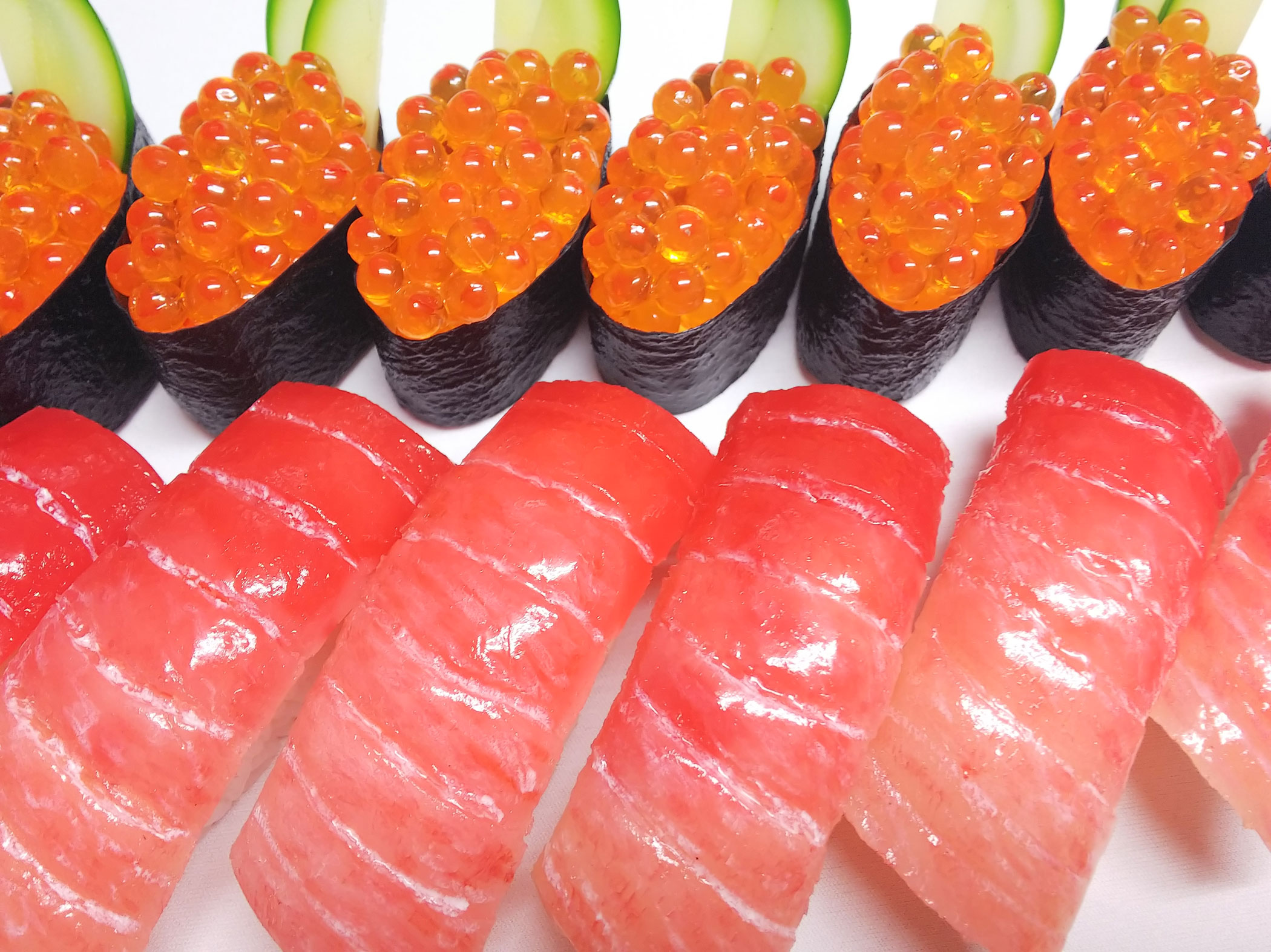 食品サンプル―まぐろ、いくら軍艦寿司